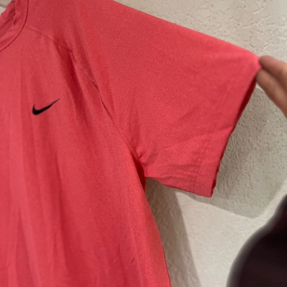 NIKE DRI FIT  T-SHIRT SIZE LARGE DRI FIT like new - Picture 4 of 9